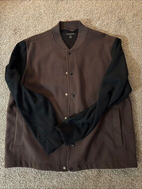 Banana Republic Brown Body Black Sleeve Bomber Jacket; size XL